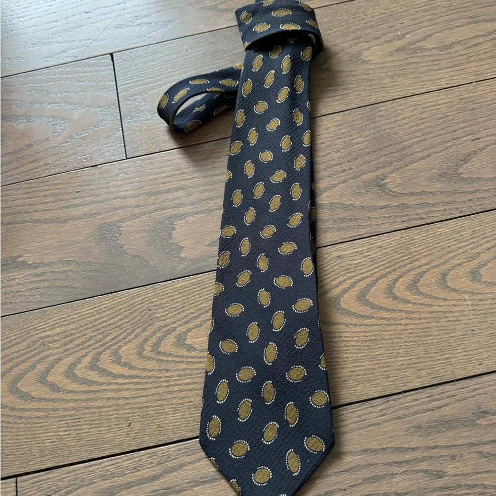 Hugo Boss Black Tie with Gold Oval Dot Pattern